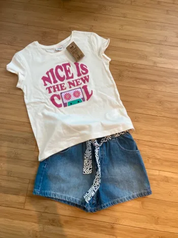 6 ans - Ensemble 2 pièces - un short en jean et un t-shirt manches courtes