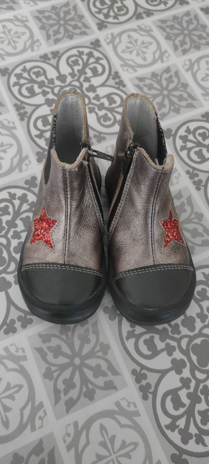 Bottines Bellamy cuir taille 22 neuves