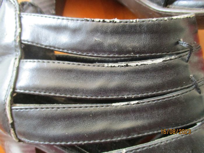 Chaussures ouvertes P. 37 - photo numéro 3