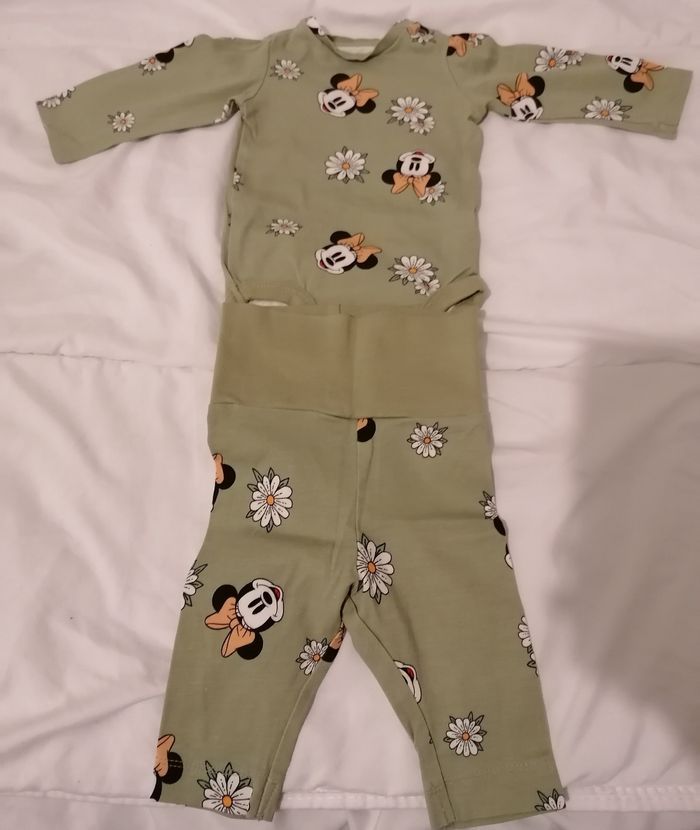 Ensemble bodie+pantalon Disney 1-2 mois - photo numéro 1