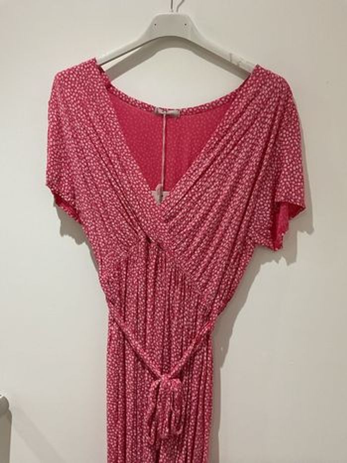 Robe femme taille unique. (36-40)- neuve avec étiquette - photo numéro 3