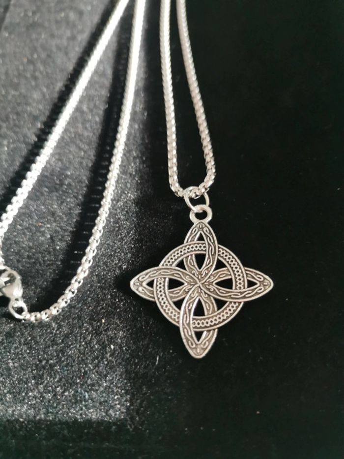 Collier et pendentif spirituel noeud de sorcière - photo numéro 2