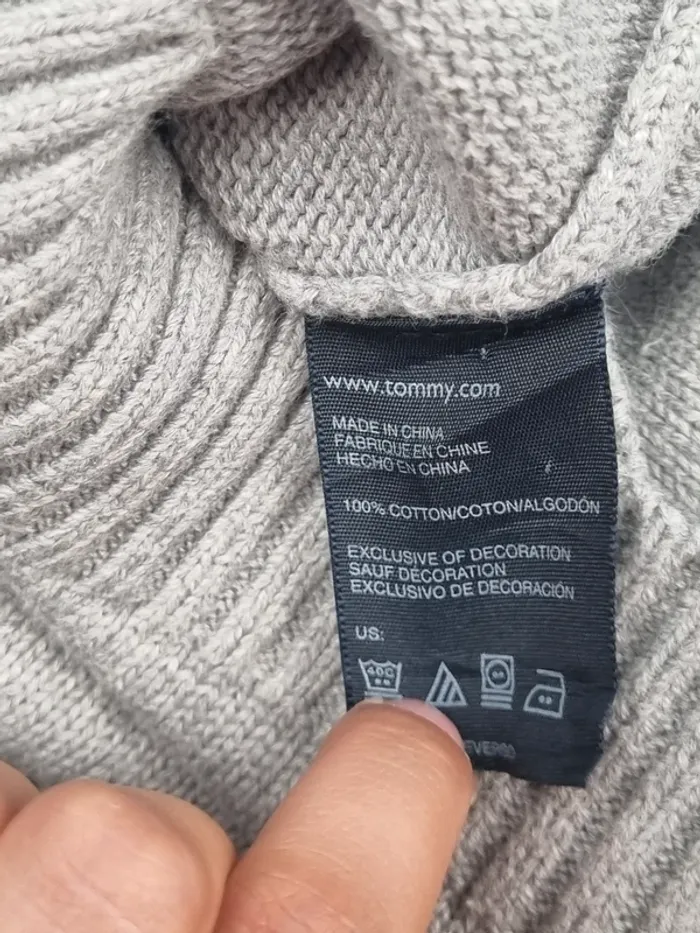Pull 1/4 zip Tommy Hilfiger gris XL Femmes (mesures en photos) - photo numéro 8