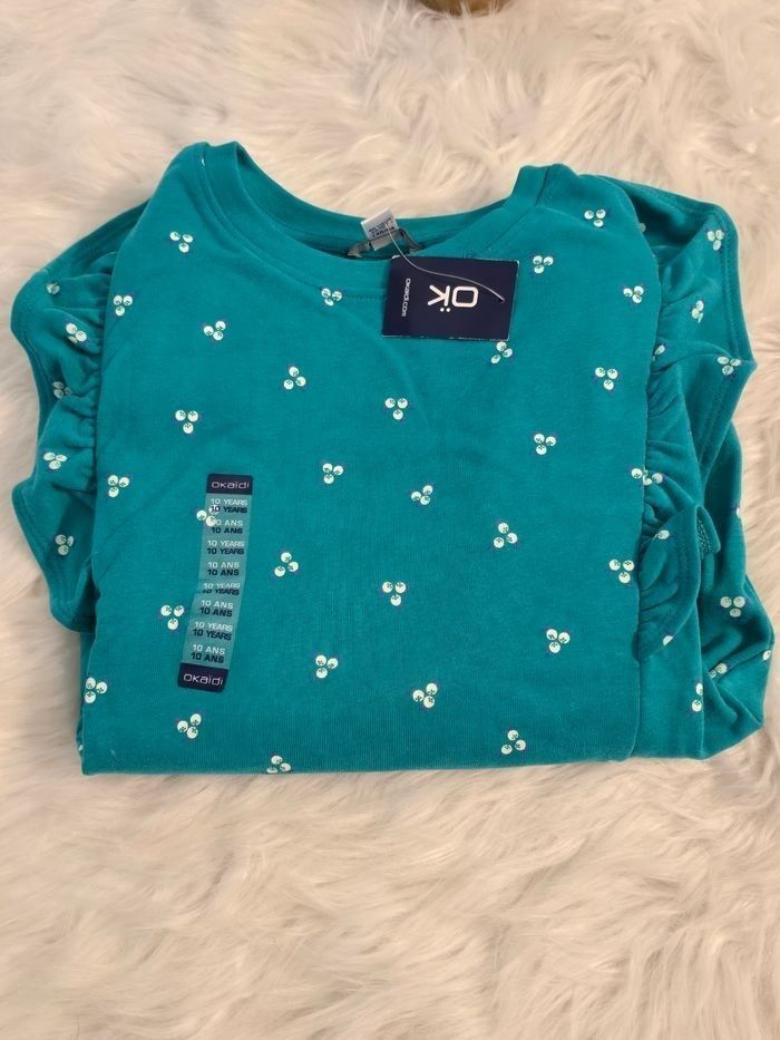 Neuf (non porté)😍🤩👌👌⚘️ superbe sweat 10 ans fille 🩷🩷🩷🩷🩷