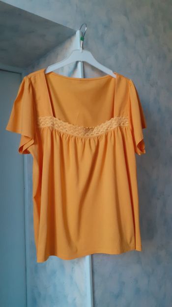 Tee-shirt femme taille 50