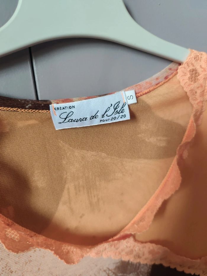 Tshirt orange motif fleur hibiscus création Laura de l'Isle S made in Italy - photo numéro 2