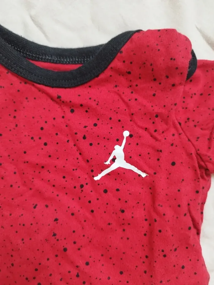 Body Jordan 3 mois - photo numéro 3