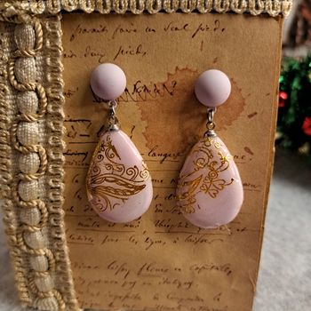 Boucles d'oreilles pendante rose et doré