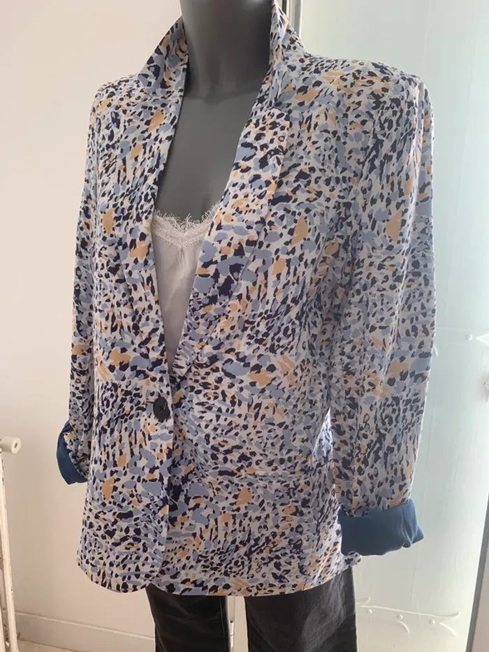 MKT blazer Veroby T40