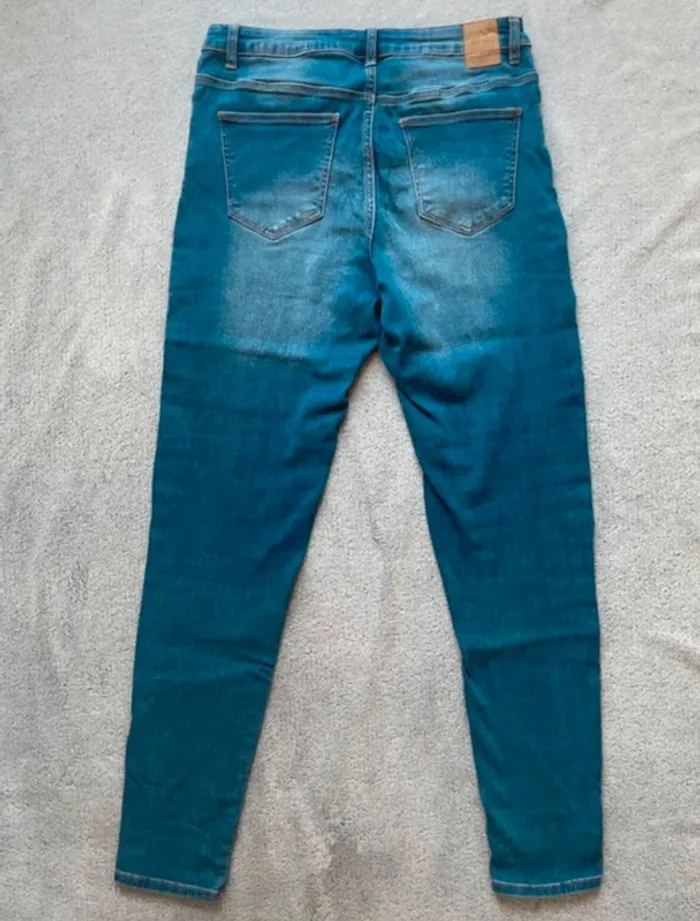 Jean femme, taille 38 - photo numéro 3
