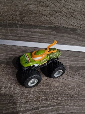 Grand 4*4 tout terrain tortue ninja hot wheels mattel