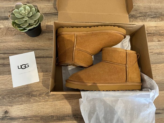 Boots Ugg Ultra Mini Chestnut - photo numéro 3