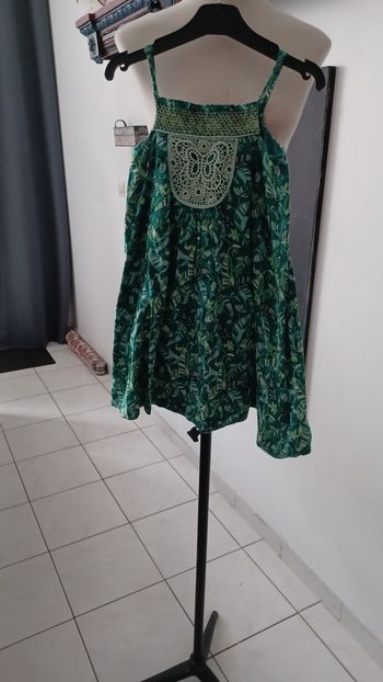 Très jolie robe d'été fille