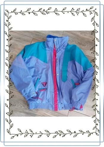 Manteau multicolore Degre 7 vintage, taille 42, bon état mais un petit trou dans la manche,