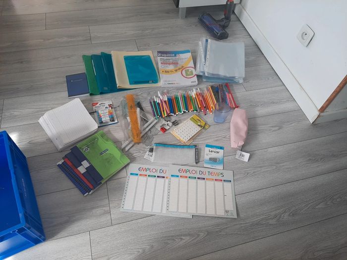 Lot fourniture scolaire
