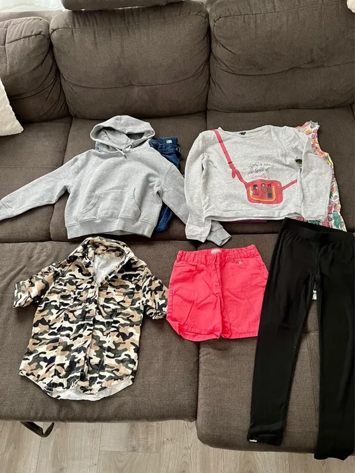 Lot de vêtements fille 12 ans - photo numéro 2