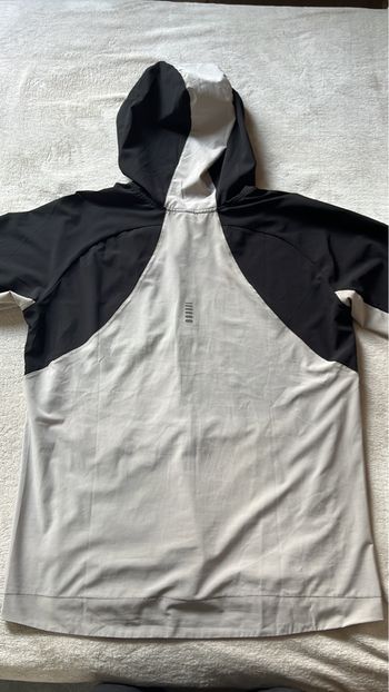 Veste Under Armour noir et blanc 