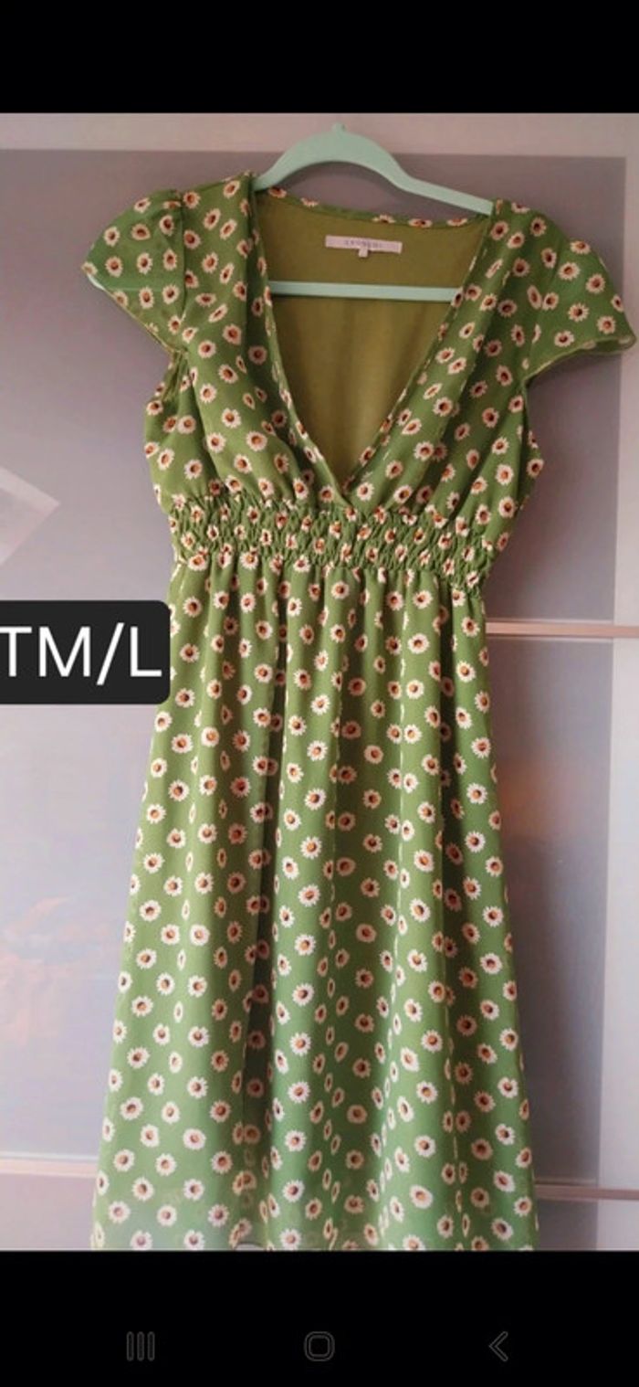Très jolie robe verte
