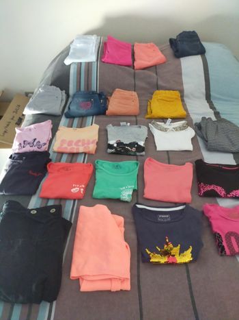 Lot d' habits taille 10