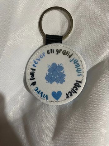 Porte clef bleu
