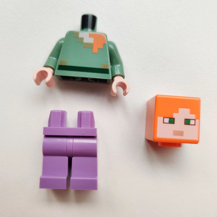 Figurine LEGO Minecraft d'Alex - Excellent état 🌟 - Envoi rapide 🚚💨 - photo numéro 3