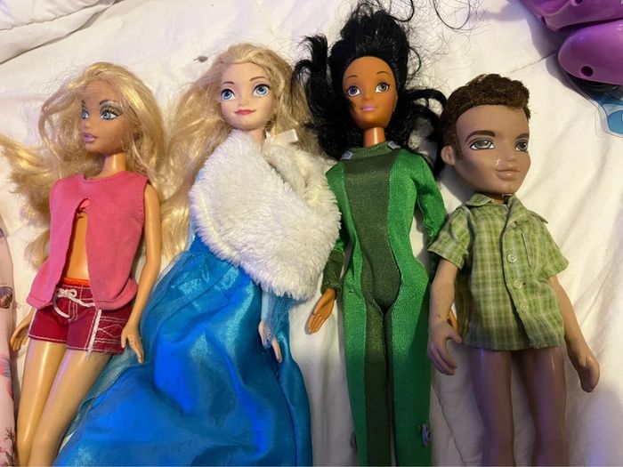 Lot barbies - photo numéro 3