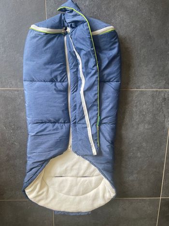 chancelière chaude de la marque Prémaman, un nid d'ange en très bon état.