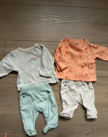 Ensembles bébé Kiabi taille 0