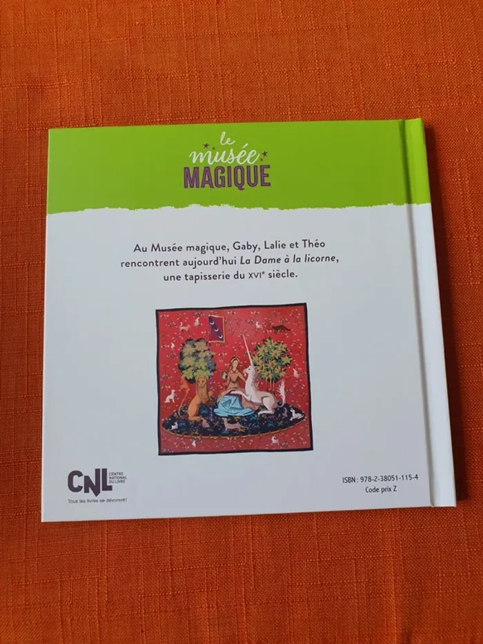 Livre neuf McDonald's "La dame à la licorne" - photo numéro 2