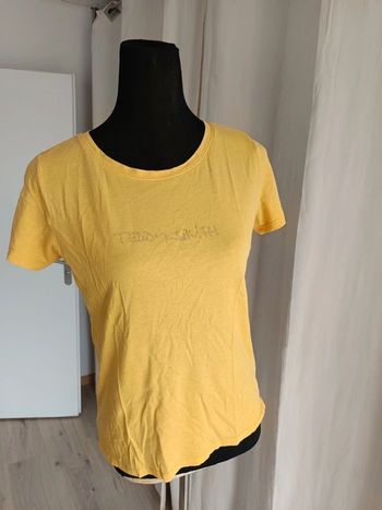 Tee-shirt jaune