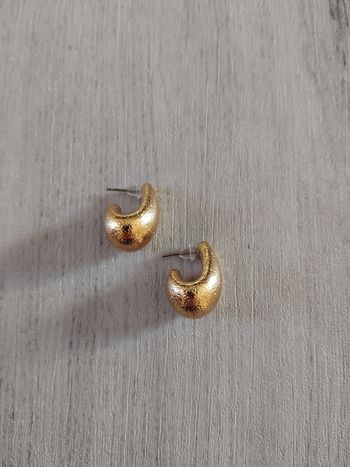 Boucles d'oreilles neuves