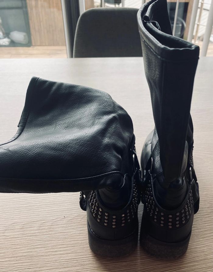 Bottes - photo numéro 3