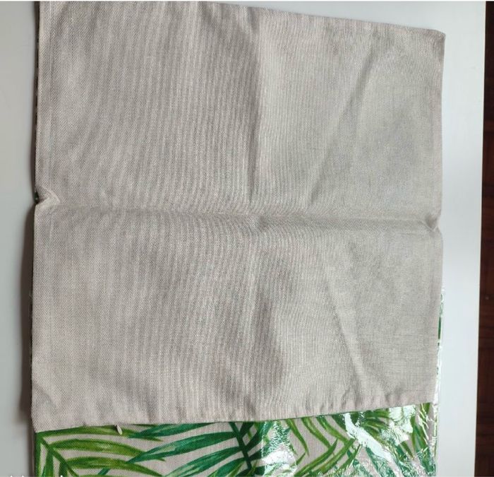 Lot de 2 housses de coussin motifs tropicaux 45x45 cm - photo numéro 4