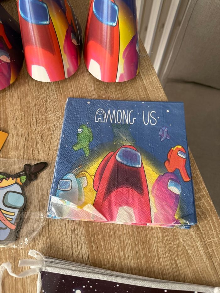 Déco anniversaire Amongus - photo numéro 3