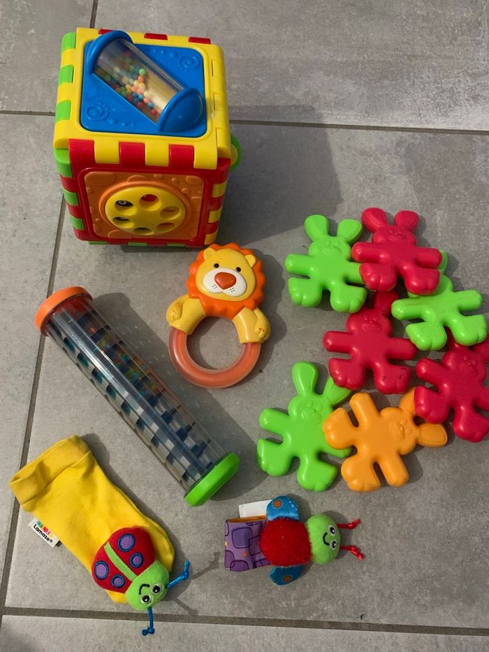 Lot jouets bébé - photo numéro 5