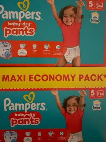 Vends carton de couches Pampers pants taille 5