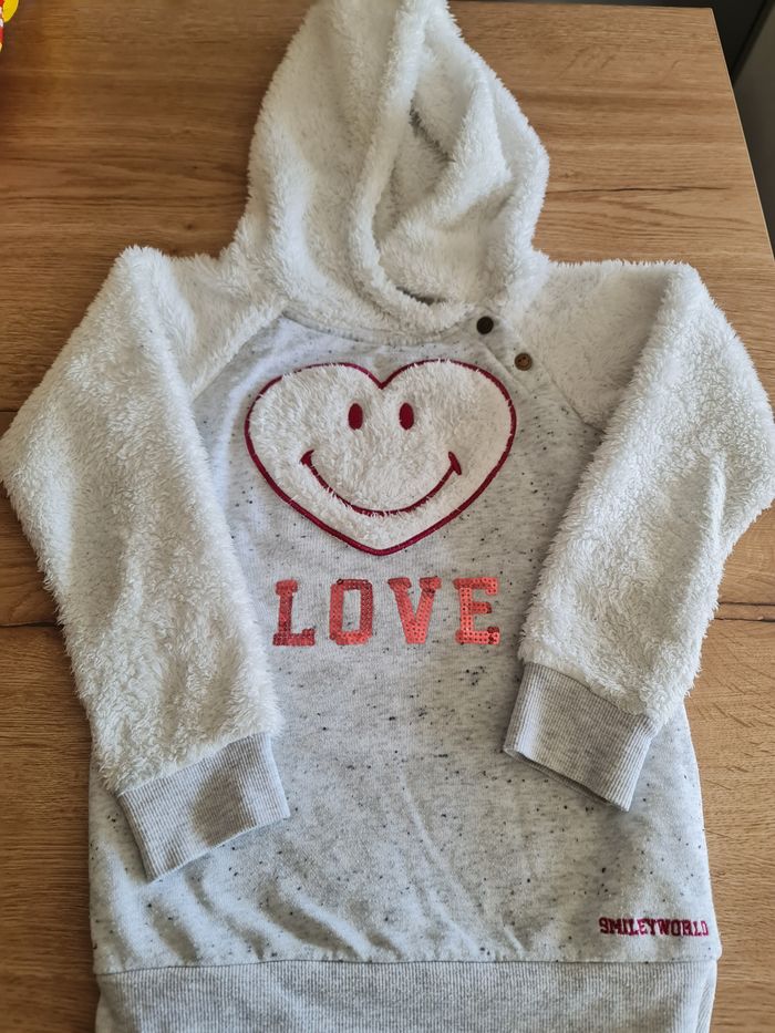 Pull à capuche