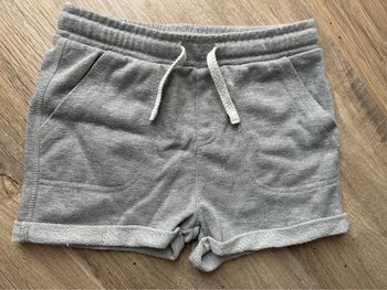 Short fille taille 8 ans