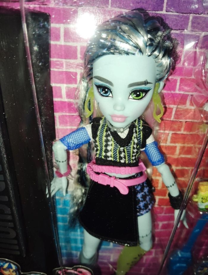 Poupée Monster High Frankie Stein - photo numéro 4