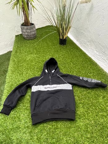 Très jolie pull à capuche Squared & Cubed taille 6 ans