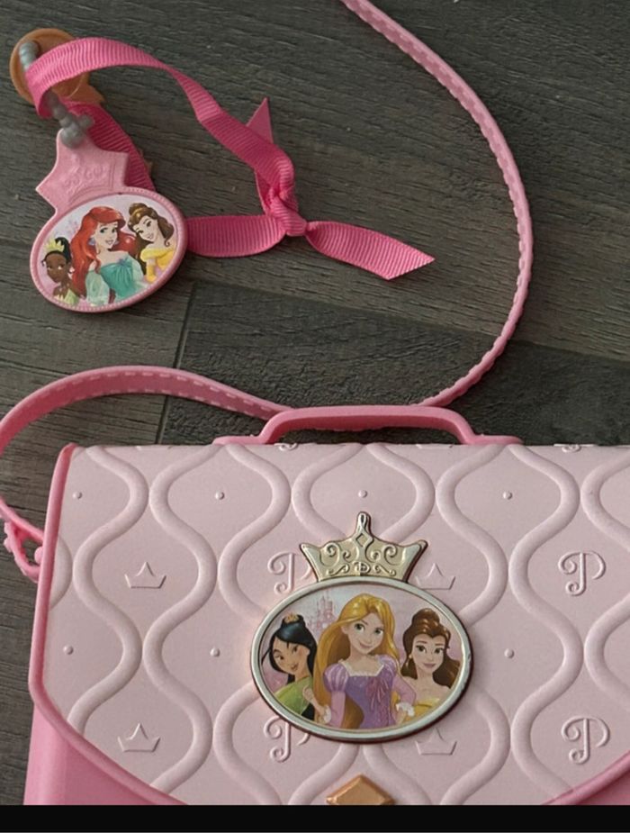 sac à main et clé princesse / Disney - photo numéro 2