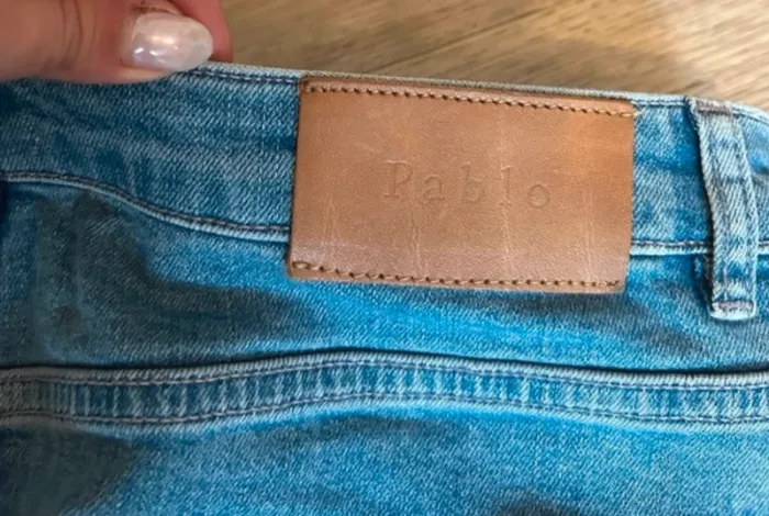 Pablo, Jupe en jeans broderie fleur taille 38 été - photo numéro 2