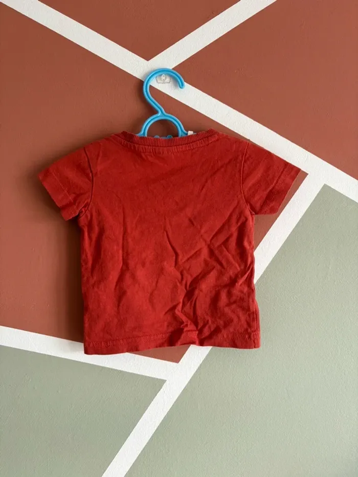 • T-shirt. - photo numéro 2