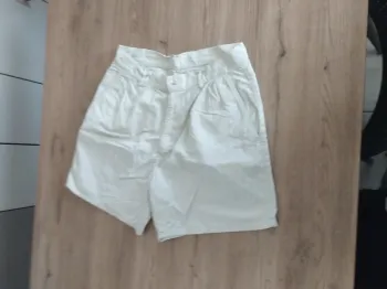 Short bermuda