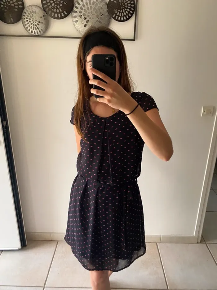 Robe noire - photo numéro 6