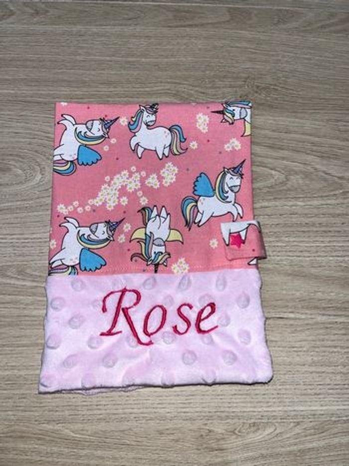 Protège carnet de santé - photo numéro 4