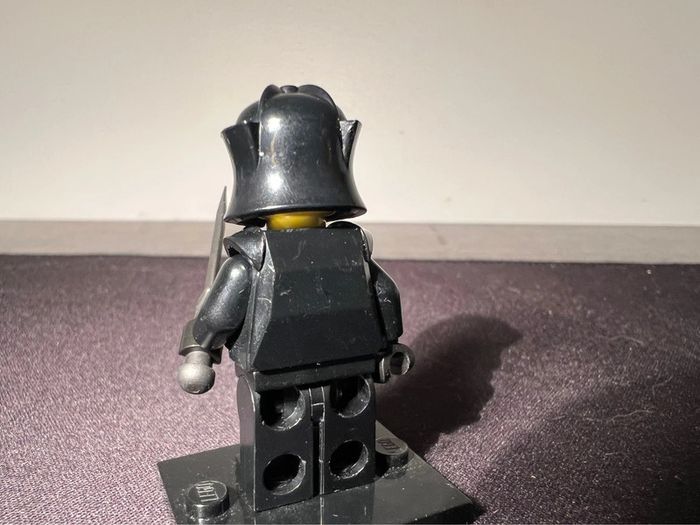 Lego figurine minifigure série 7 evil Knight chevalier maléfique - photo numéro 3