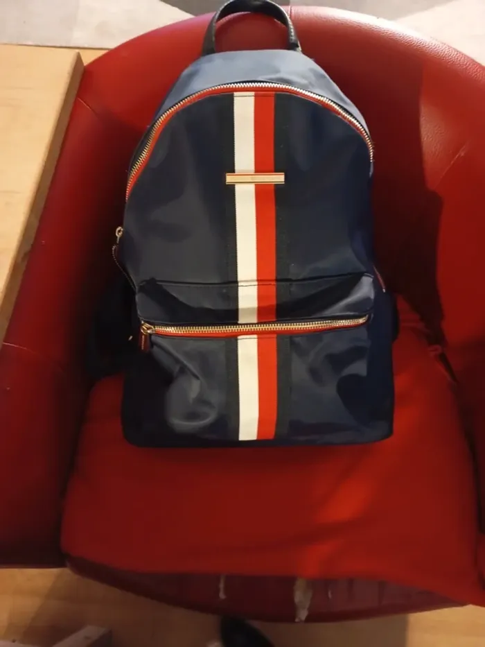 Sac à dos tommy Hilfiger état neuf