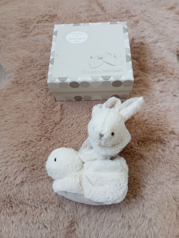 Chaussons lapins 🐰 - photo numéro 3