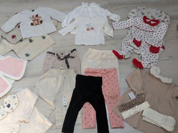 Lot 12 mois fille
